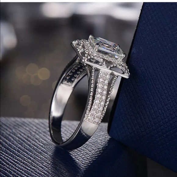 princess engagement wedding anniversary ring SZ 7 - Picture 5 of 5